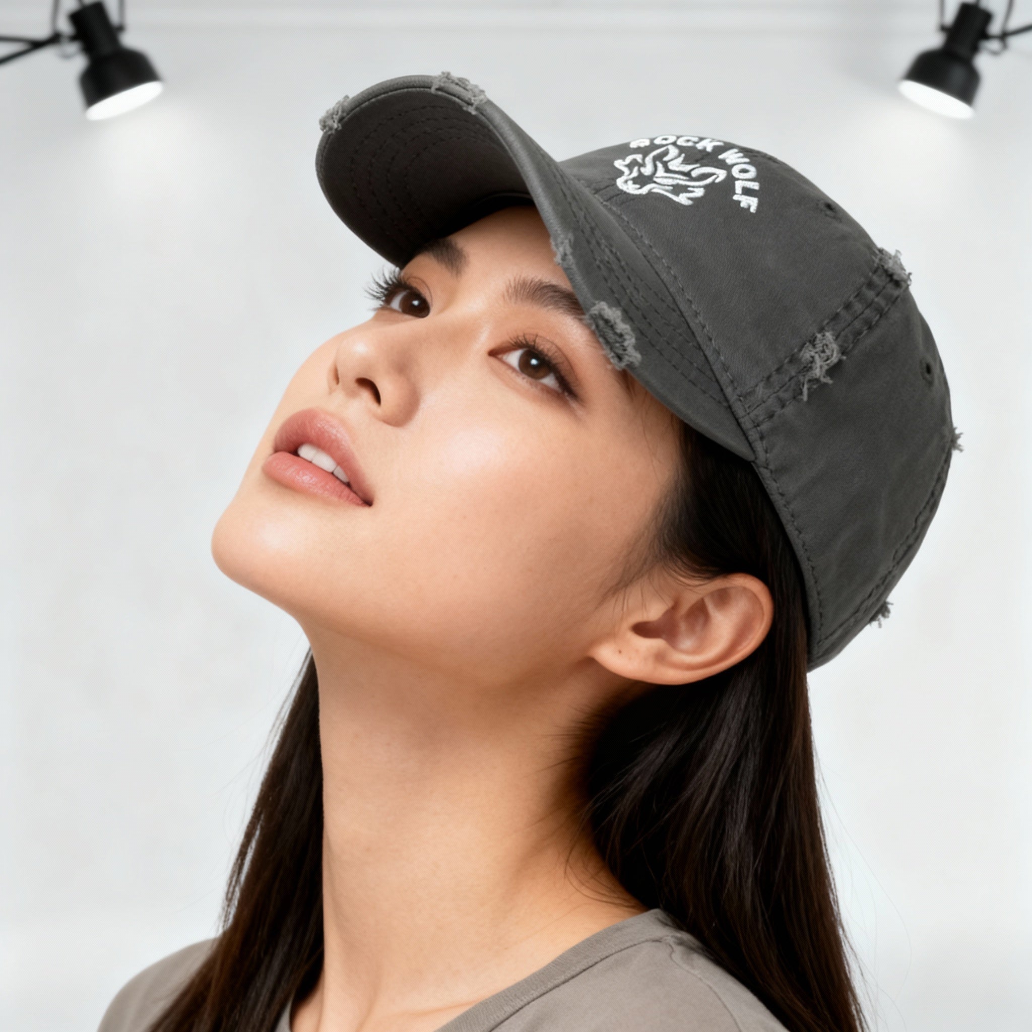 ROCK WOLF |  “Gorra Desgastada Ajustable | Estilo Vintage “